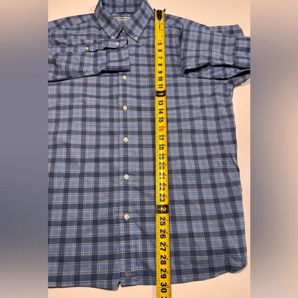 Vineyard Vines Men’s On The Go/Tucker Shirts Lot Of 2 Size XLG Blue Lightweight - Picture 8 of 15